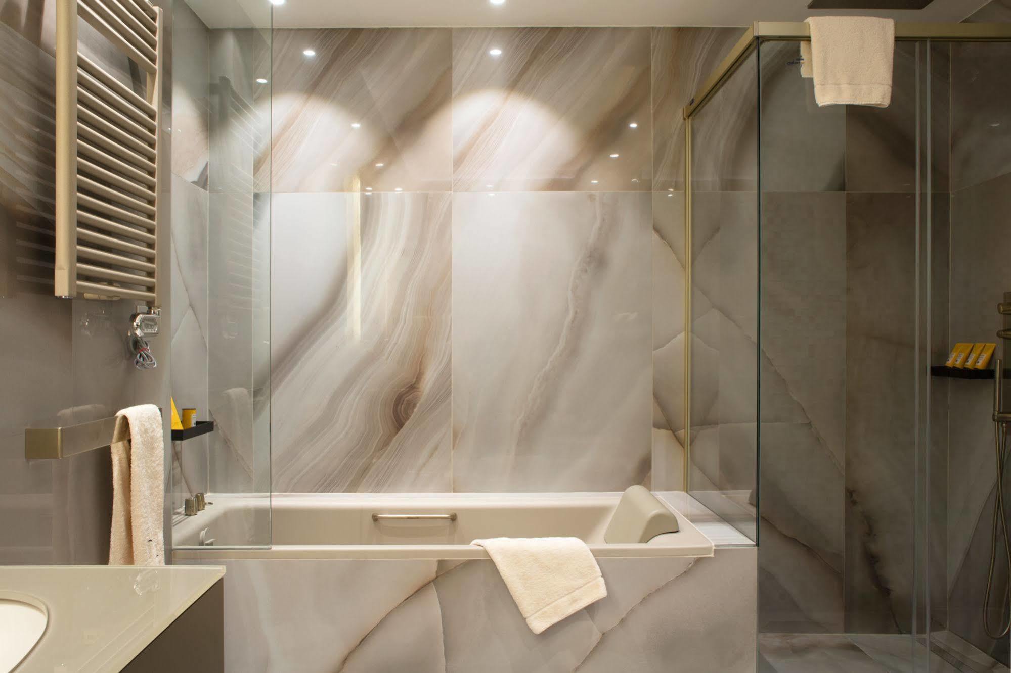 Cosmo Apartments プラヤ・デアロ エクステリア 写真